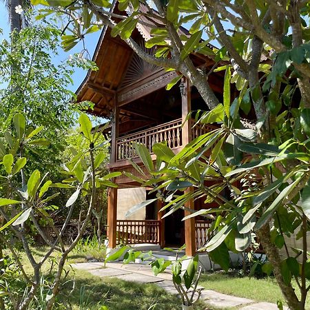 Hotel The Exile Sunsetpoint Gili Trawangan Exterior foto