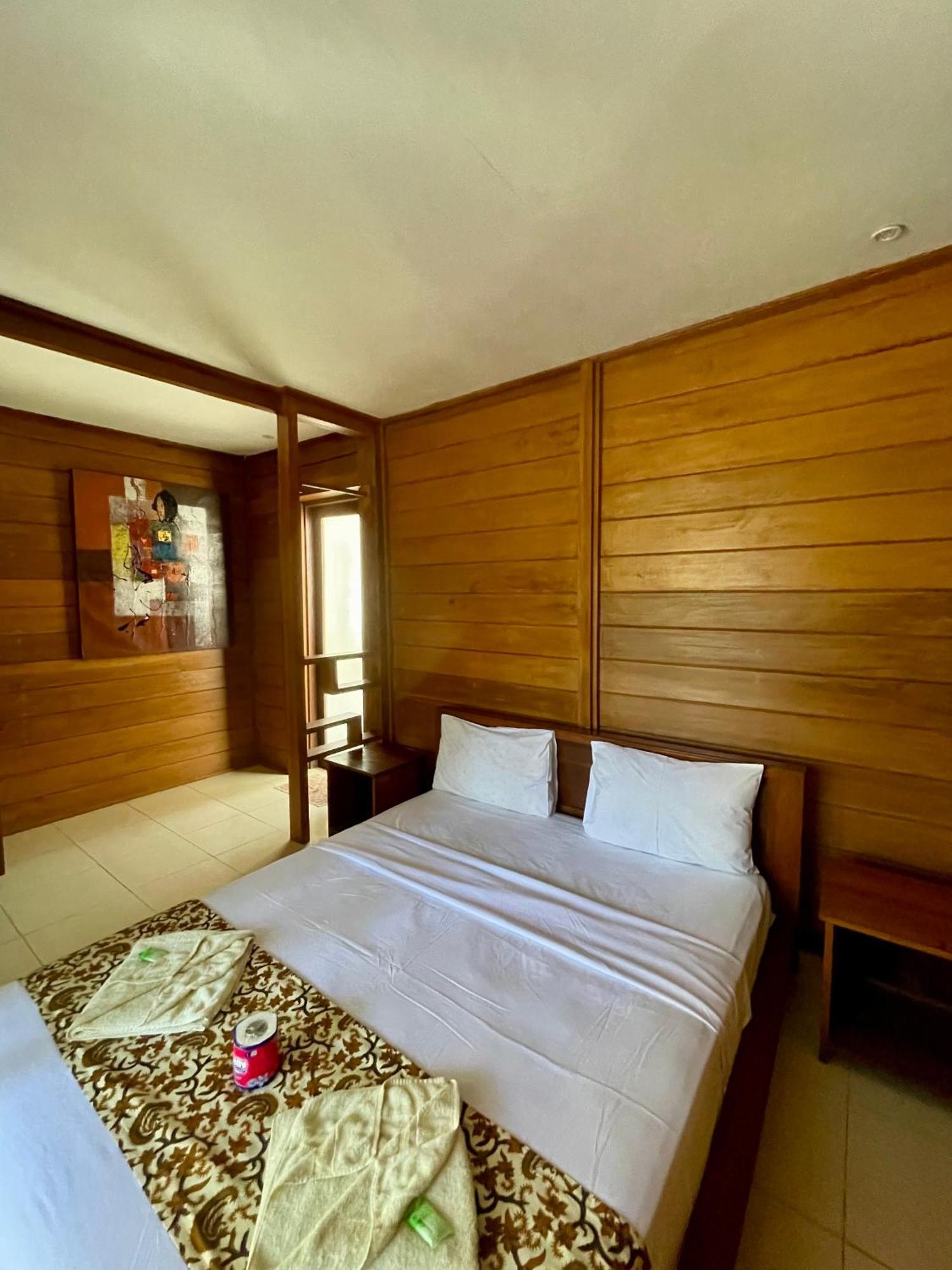 Hotel The Exile Sunsetpoint Gili Trawangan Exterior foto