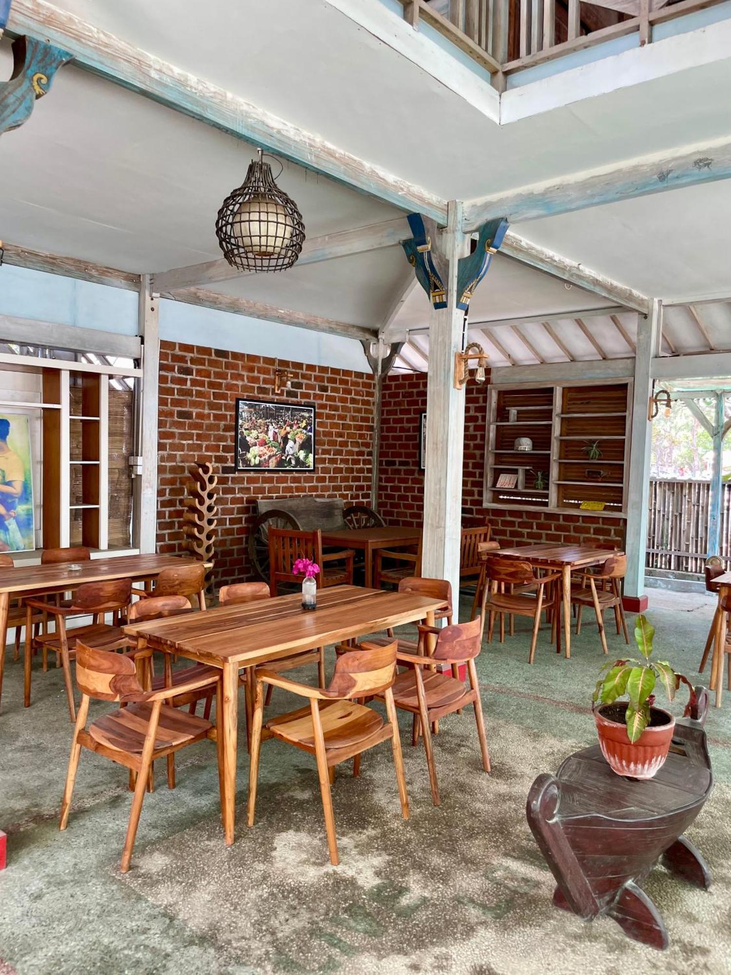 Hotel The Exile Sunsetpoint Gili Trawangan Exterior foto